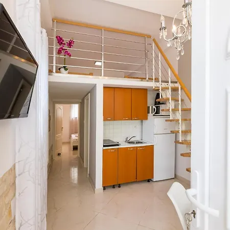 Apartment Silver