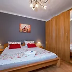Apartment Silver *