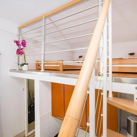 Apartment Silver