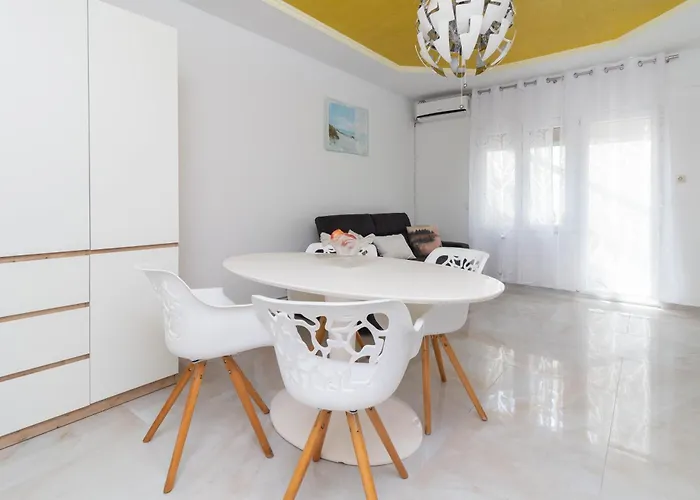 Silver شقة زادار